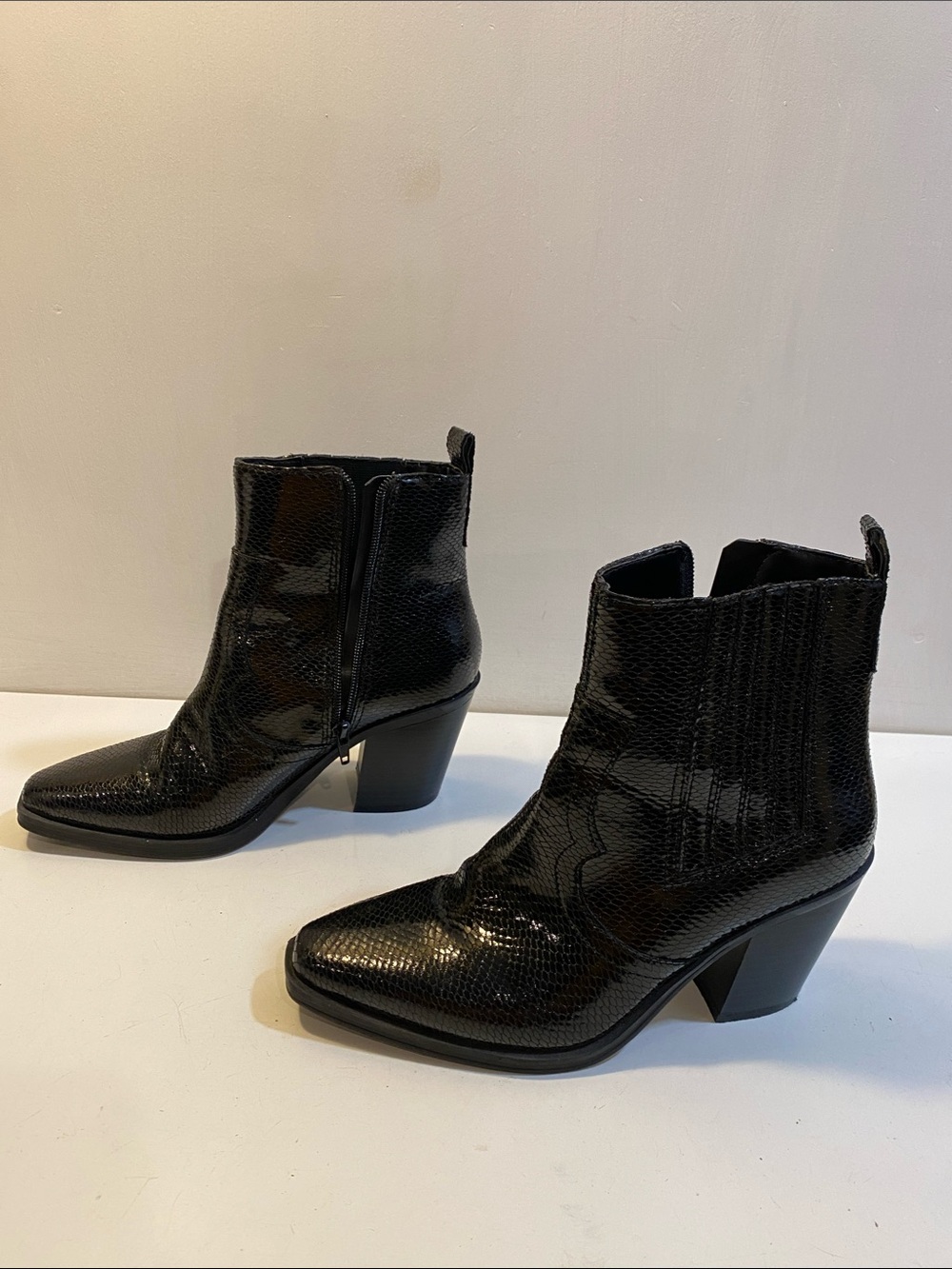 MIX No .6 Black Patent Leather Ankle Boots for Women Sz 8M
